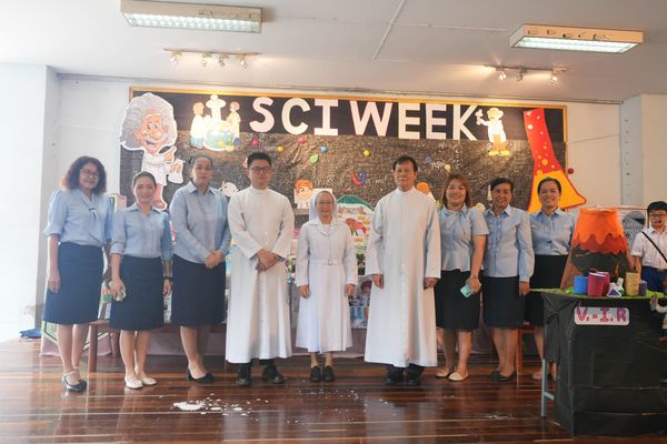 โรงเรียนปรีชานุศาสน์